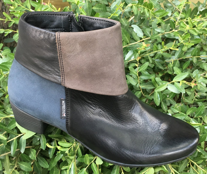 Meet 'Iris' from Mephisto
