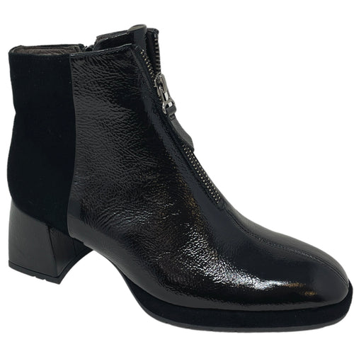 Lindy - Black
