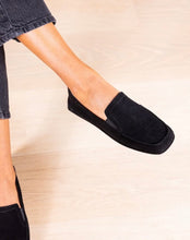 Falira - Black Suede