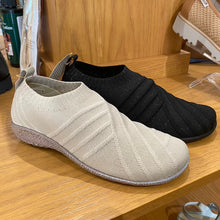 Okahu - Taupe Gold