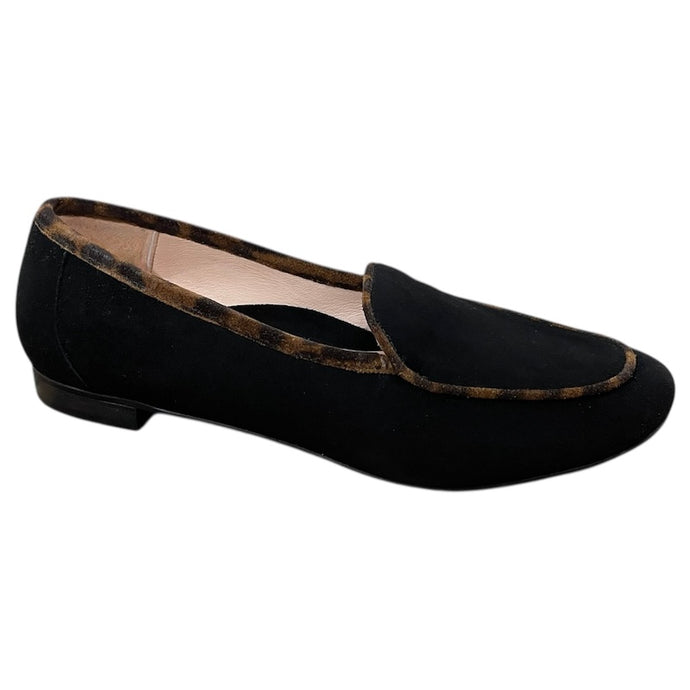 L245027 - Black Leo