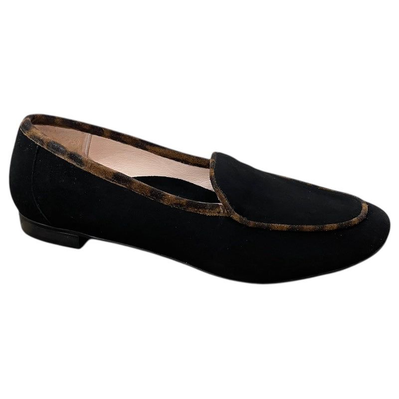 L245027 - Black Leo