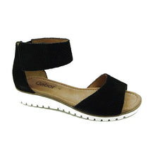 G64570 - Black