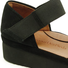 Amadour - Black