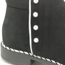 Marlow Black/White