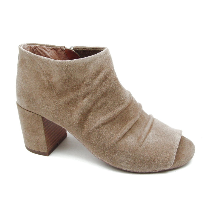 Camelia Camel Suede