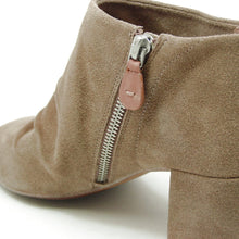 Camelia Camel Suede