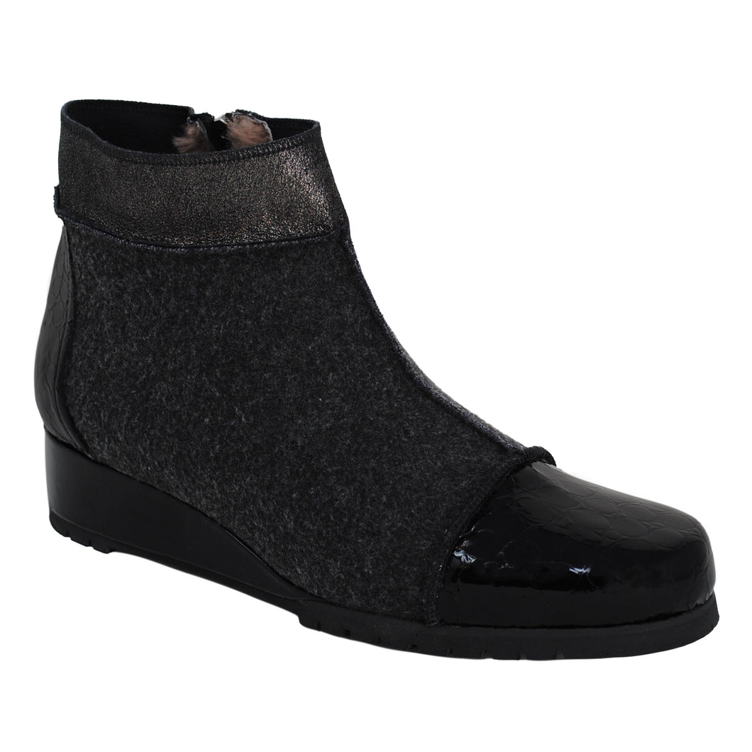TR9729 - Multi Black