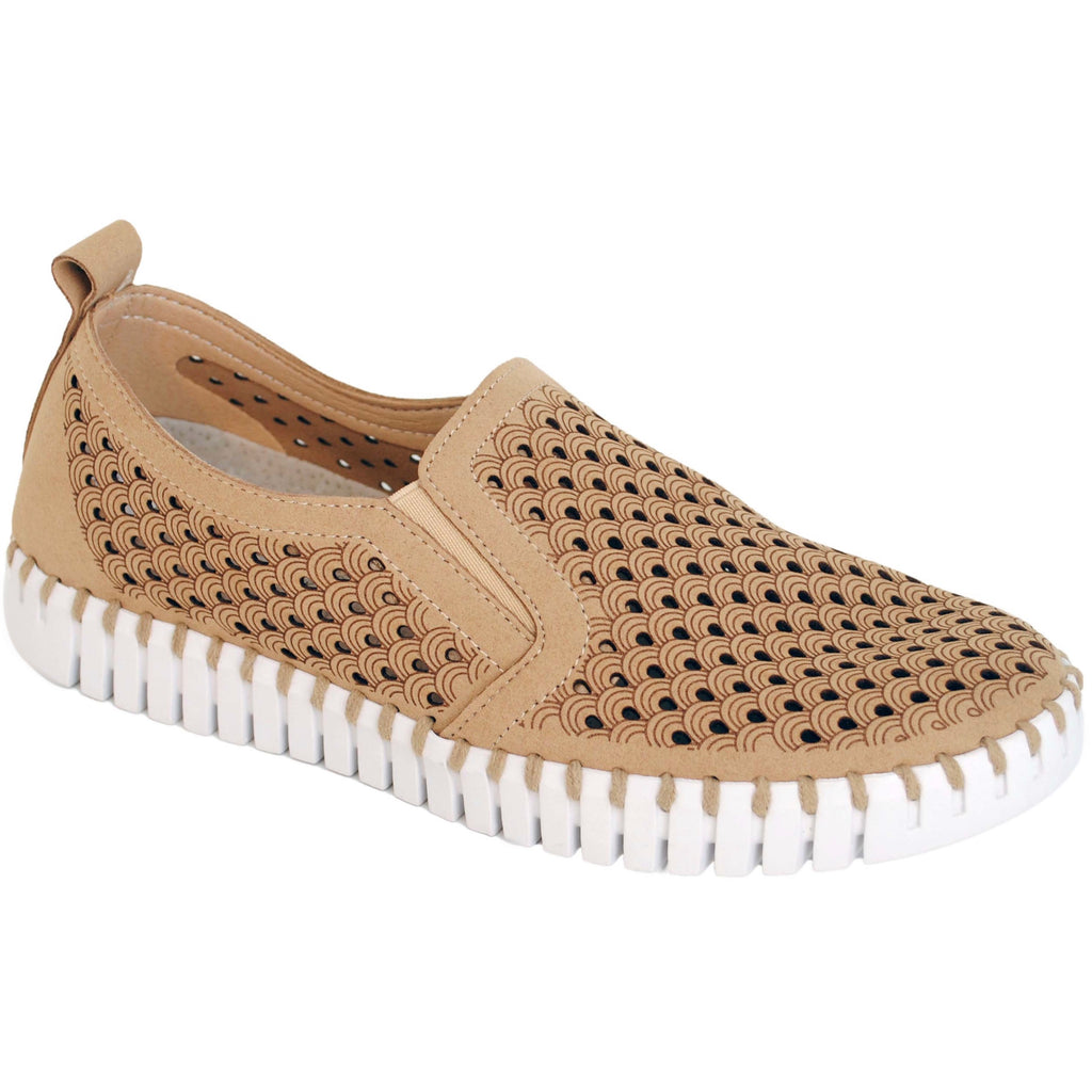 Tulip Slip-On - Latte – E.G.Geller