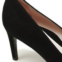 Gabriela - Black Suede