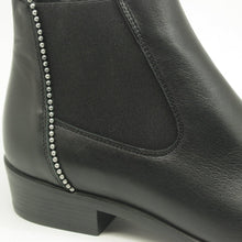 KA 18732 Black