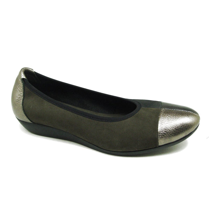 Onyqua Shade Micas