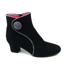 P 1879 Black Ardesia