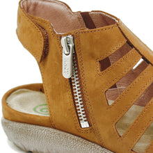 Pitau Amber Nubuck