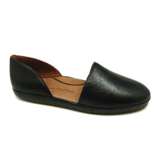 Yemina Black